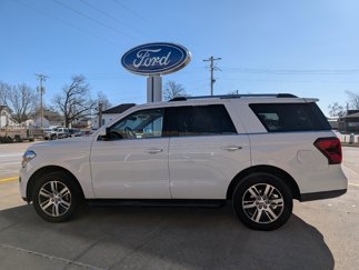 Used 2024 Ford Expedition Limited image 1