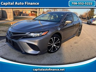 Used 2020 Toyota Camry SE image 1