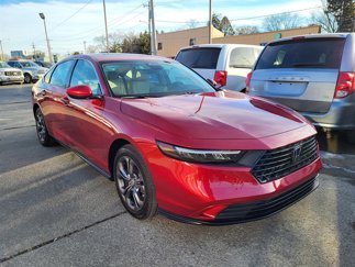 Used 2023 Honda Accord EX image 1