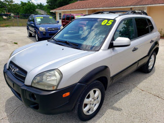Used 2005 Hyundai Tucson LX image 1