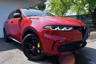 Used 2024 Alfa Romeo Tonale Ti w/ Premium Interior Package image 1