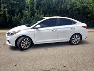 Used 2022 Hyundai Accent Limited image 1