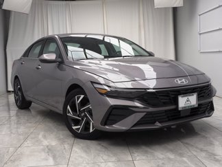 Used 2025 Hyundai Elantra Limited image 1