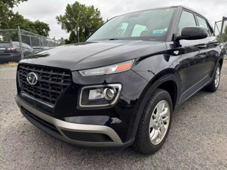 Used 2021 Hyundai Venue SE image 1