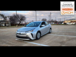 Used 2019 Toyota Prius LE image 1