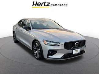 Used 2024 Volvo S60 B5 Core image 1