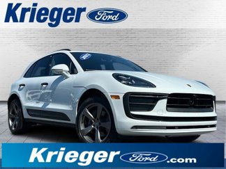 Used 2023 Porsche Macan image 1