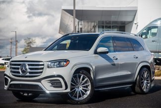 New 2025 Mercedes-Benz GLS 450 4MATIC image 1