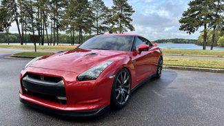 Used 2010 Nissan GT-R Premium image 1