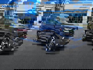 New 2025 Honda Pilot Touring image 1