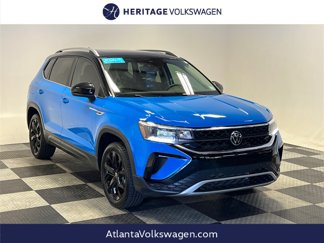 Certified 2024 Volkswagen Taos SE w/ Panoramic Sunroof Package image 1
