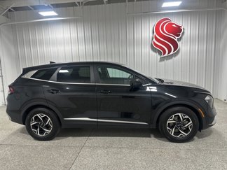 Used 2023 Kia Sportage LX image 1