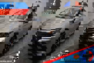 Used 2022 Toyota Camry SE image 1