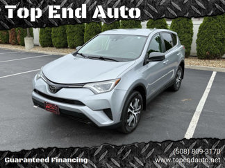 Used 2018 Toyota RAV4 LE image 1