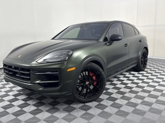 Used 2025 Porsche Cayenne GTS image 1