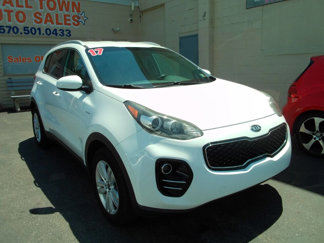 Used 2017 Kia Sportage LX w/ LX Popular Package image 1