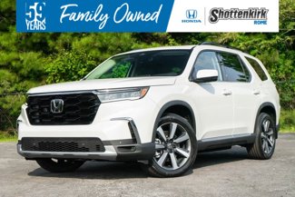 New 2025 Honda Pilot Touring image 1