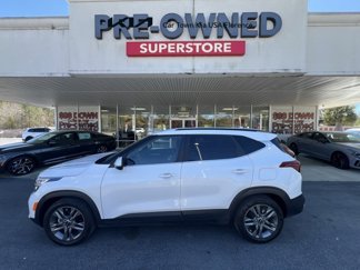 Used 2023 Kia Seltos S w/ Navigation Package image 1