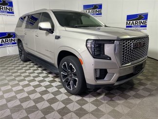 Used 2023 GMC Yukon XL Denali w/ LPO, Floor Liner Package image 1