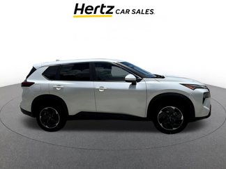 Used 2024 Nissan Rogue SV image 1