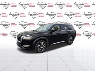 New 2025 Nissan Pathfinder Platinum image 1