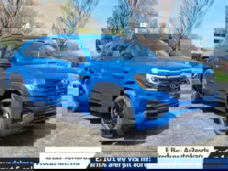 New 2025 Volkswagen Atlas Cross Sport SEL R-Line image 1