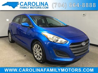 Used 2017 Hyundai Elantra GT image 1
