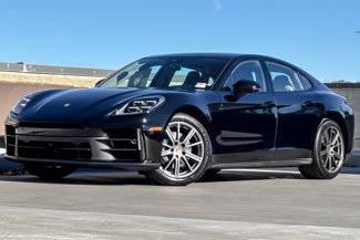 New 2025 Porsche Panamera image 1