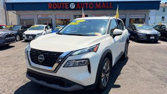 Used 2023 Nissan Rogue SV image 1