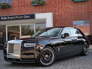 New 2025 Rolls-Royce Phantom Sedan image 1