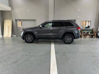 Used 2019 Jeep Grand Cherokee Limited w/ Luxury Group II image 1