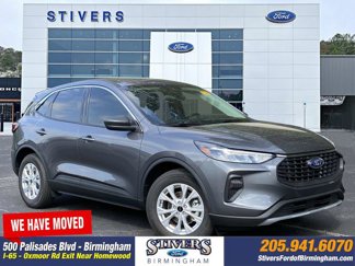 Used 2024 Ford Escape Active w/ Cold Weather Package image 1