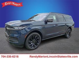 New 2025 Lincoln Navigator L Reserve image 1