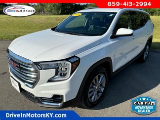 Used 2024 GMC Terrain SLT image 1