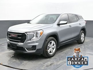 Used 2024 GMC Terrain SLE image 1