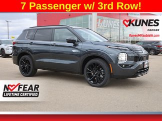 New 2025 Mitsubishi Outlander SEL Black Edition image 1