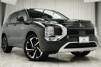 Used 2025 Mitsubishi Outlander SEL image 1