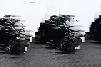 Used 2020 Toyota Camry SE image 1