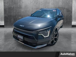 Used 2023 Kia Niro EX Touring image 1