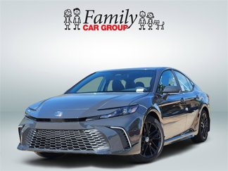 New 2025 Toyota Camry SE image 1