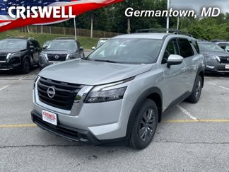 New 2025 Nissan Pathfinder SV image 1