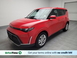 Used 2023 Kia Soul LX image 1