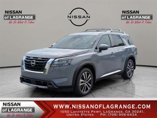 New 2025 Nissan Pathfinder Platinum image 1