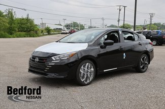 New 2025 Nissan Versa SR w/ Trunk Package image 1