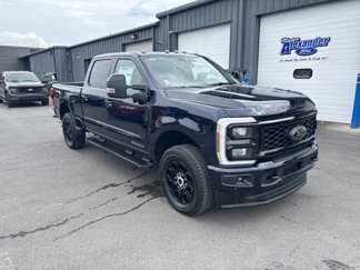 New 2025 Ford F250 4x4 Crew Cab Super Duty image 1