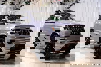 Used 2018 Jeep Grand Cherokee Altitude image 1