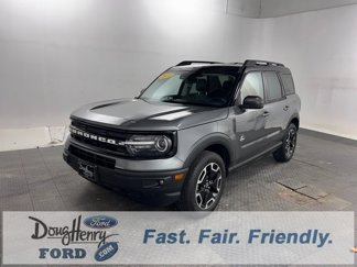 Used 2021 Ford Bronco Sport Outer Banks w/ Outer Banks Package (96D) image 1