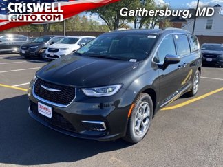 New 2023 Chrysler Pacifica Limited w/ Uconnect Theater Family Group image 1