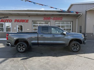 Used 2020 Chevrolet Silverado 1500 LT w/ Trailering Package image 1