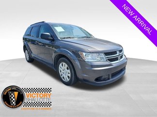 Used 2019 Dodge Journey SE image 1